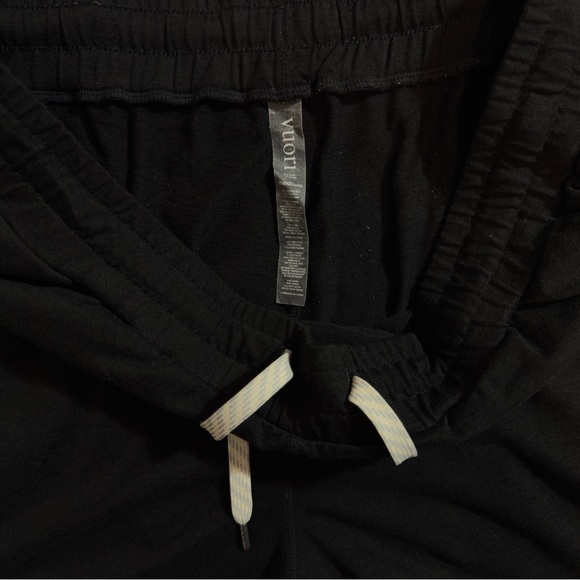 Vuori Joggers with White Drawstring - Picture 3 of 5